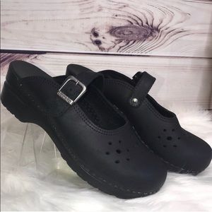 DANSKO Leather Cut Out Buckle Mary Jane Black 39/9